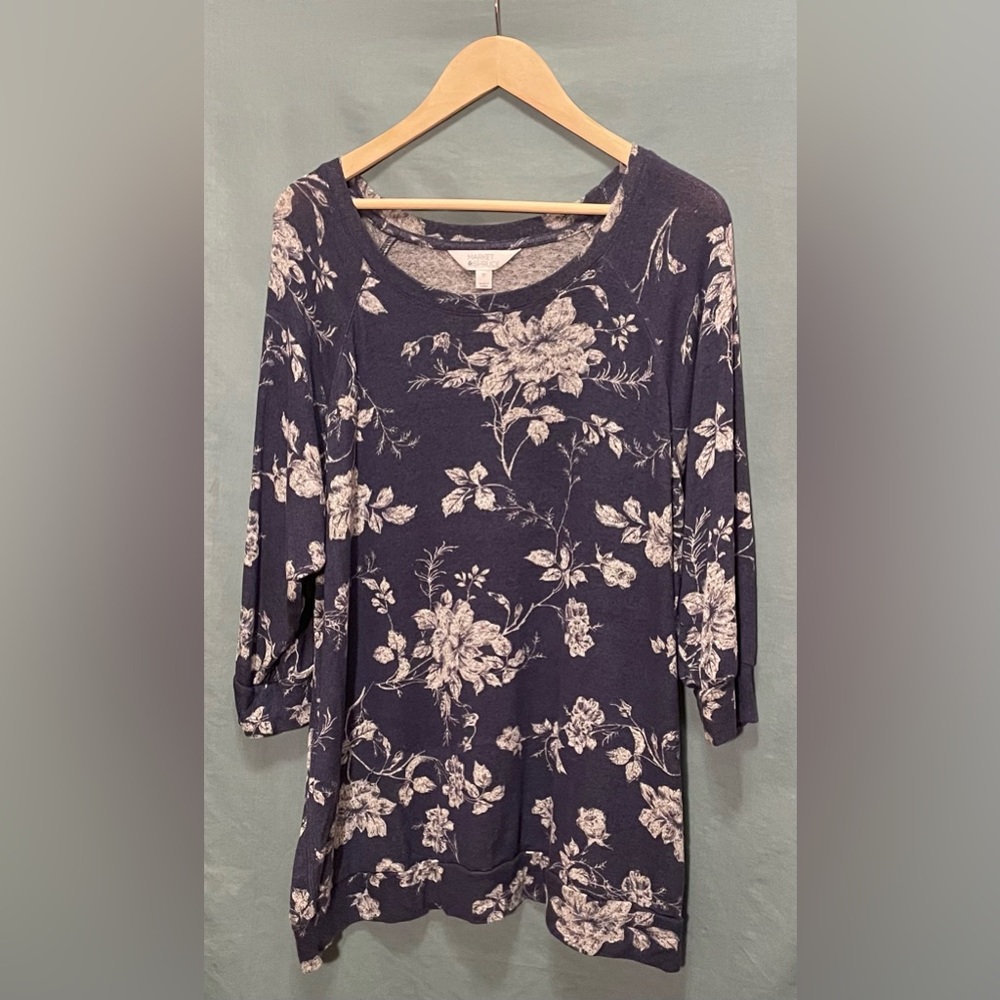 Market & Spruce Women's 3/4 Sleeve Floral Asymmetrical Shirt